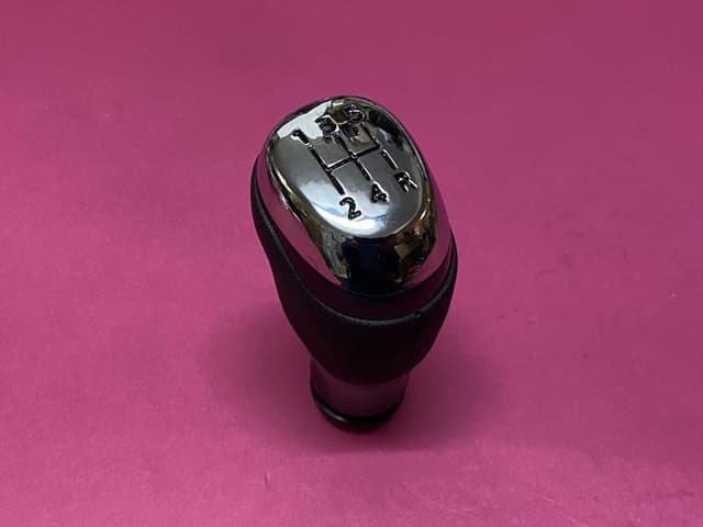 AFT VİTES TOPUZU CLIO IV 328657531R-328655866R OEM: 328657531R-328655866R - AFT 328657531R kodlu oto yedek parça