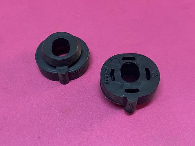 AFT RADYATÖR ALT LASTİK CORSA D OEM: 55700545 - AFT 55700545 kodlu oto yedek parça