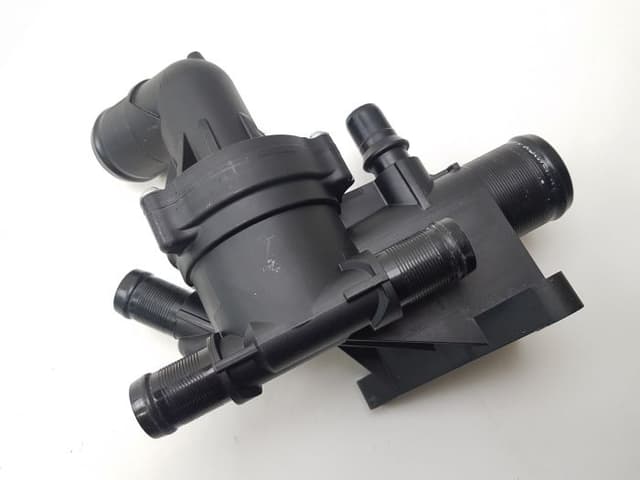 AUTODAK TERMOSTAT 85 C MEAGEN III-IV-FLUENCE-KADJAR-SCENIC III-QASHQAI-XTRAIL 1.6DCİ R9M MOTOR 110618527R 110618527R OEM: 110618527R - AUTODAK DAK3456 kodlu oto yedek parça