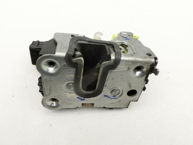 AUTODAK KAPI KİLİDİ ÖN SAĞ DUSTER YM 805021840R OEM: 805021840R - AUTODAK DAK3536 kodlu oto yedek parça