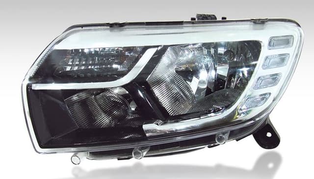 AYFAR FAR SAĞ LEDLİ DACIA SANDERO II 16 260103529R-260100697R OEM: 260103529R-260100697R - AYFAR 404536 kodlu oto yedek parça
