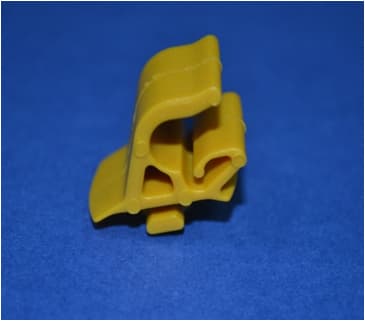 AYHAN MOTOR KAPUT TEL DAYAMA PLASTİĞİ LINEA OEM: 51820306 - AYHAN A7571 kodlu oto yedek parça