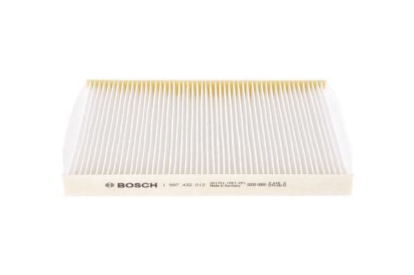 BOSCH POLEN FİLTRESİ POLO3-POLO CLASSIC-GOLF3-GOLF4-BORA-A3-TOLEDO 97-04 -PASSAT 01-05 1H0819644-1H0819644A-1H0819644B OEM: 1H0819644-1H0819644A-1H0819644B - BOSCH 1987432012 kodlu oto yedek parça