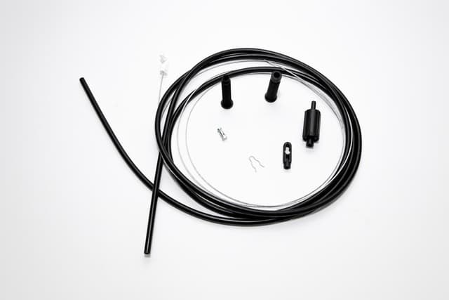 CAVO GAZ TELİ P106-P306-P406-P605-P806-PARTNER/RANCHE-XANTIA-SAXO- XSARA- JUMPY 1629.E8-1629.A5-1629.C5 OEM: 1629.E8-1629.A5-1629.C5 - CAVO 6003002 kodlu oto yedek parça