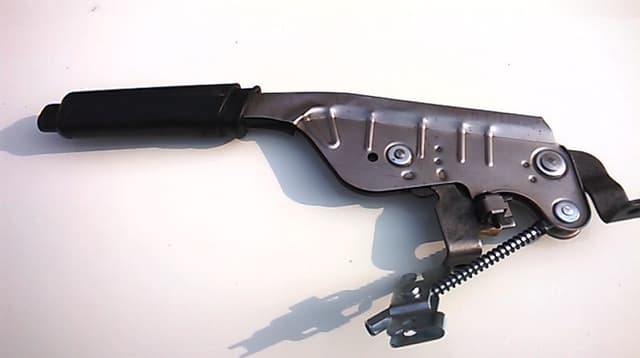 EGEKARAYEL EL FREN KOLU TABANCASI DOBLO 735299364 OEM: 735299364 - EGEKARAYEL 121 kodlu oto yedek parça