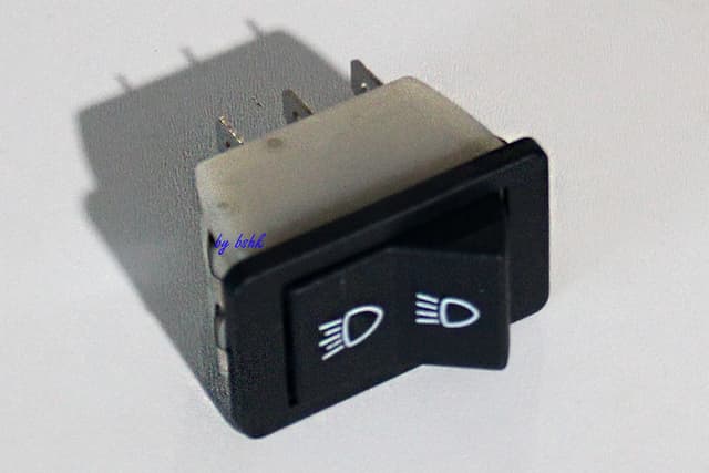 EMA FAR DÜĞMESİ RENAULT R12 12V  - EMA CD022 kodlu oto yedek parça