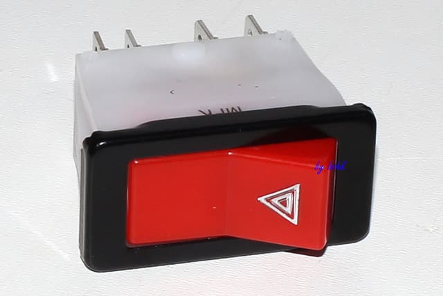 EMA 4 LÜ FLAŞÖR DÜĞMESİ RENAULT 12 - EMA CD024 kodlu oto yedek parça