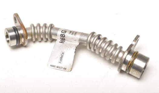 FORD- TURBO YAĞ BORUSU FORD FİESTA-FOCUS-PUMA 18> OEM: H6BG 6K677 AB-2692485 - FORD H6BG6K677AB kodlu oto yedek parça