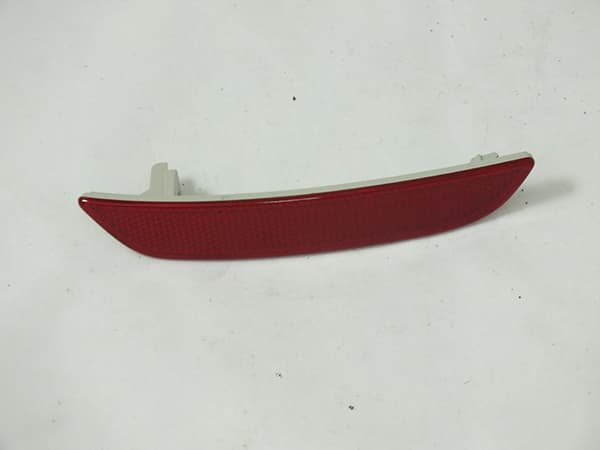 GVA ARKA TAMPON REFLEKTÖRÜ SAĞ RENAULT CLIO IV HB 12 265605789R OEM: 265605789R - GVA 9514390 kodlu oto yedek parça