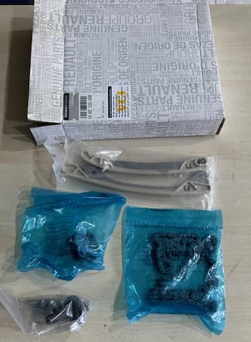 MY EKSANTRİK ZİNCİR SETİ CAPTUR 12 CLIO IV 12 MEGANE IV 15 KADJAR 15 QASHQAI II J11 13 MEGANE III 10 PULSAR C13 14 JUKE F15 14 19 SANDERO II 12 LOGAN II MCV12 DUSTER 17 0.9 TCE 1.2 TCE 1.4 TCE OEM: 130C12345R-130249082R-150A03349R - MY 130C12345R kodlu oto yedek parça