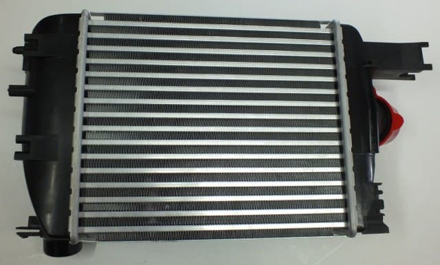 MY TURBO RADYATÖRÜ INTERCOOLER CLIO IV 12 CAPTUR 13 LOGAN II 12 SANDERO II 12 SYMBOL III 13 0.9TCe 1.2TCe 1.5dCi OEM: 144966051R-144965154R-14461B680C - MY 144965154R kodlu oto yedek parça