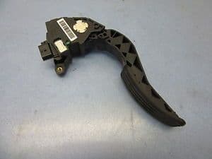 MY PEDAL POTANSMETRE MEGAN III-FLUENCE 180020023R OEM: 180020023R - MY 180020023R kodlu oto yedek parça