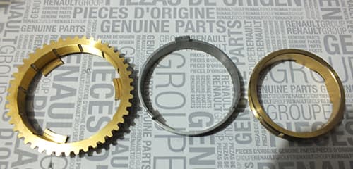 MY 326190209R SENKROMEÇ SARILI 1-2 TAKIMI MEGANE II JR5 7701473108-326190209R OEM: 7701473108-326190209R - MY 7701473108 kodlu oto yedek parça