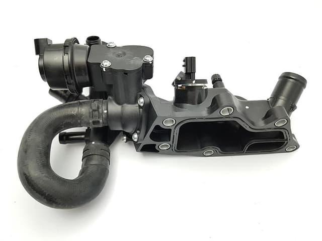 OEK TERMOSTAT KOMPLE CLIO 2-3-4-LOGAN-FLUENCE-KADJAR-KANGOO-LAGUNA 2-MEGANE 2-3-MODUS-SCENIC 110603082R-110601073R OEM: 110603082R-110601073R - OEK 110603082R kodlu oto yedek parça