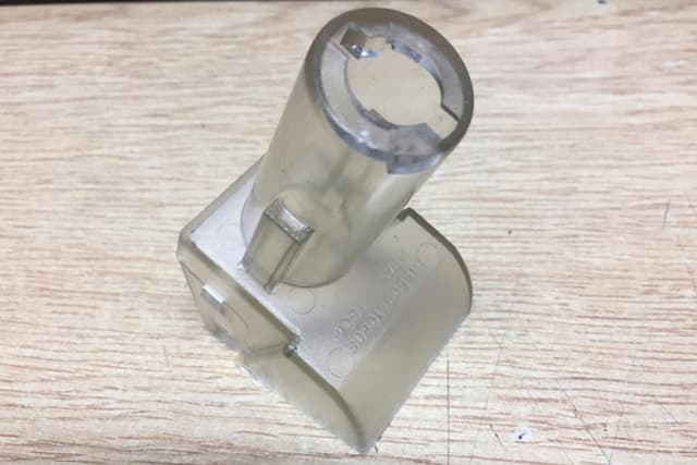 OEK MAZOT DEPO KAPAK SUPORTU FIORINO-DOBLO 1356941080 OEM: 1356941080 - OEK 1356941080E kodlu oto yedek parça