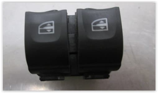 OEK CAM AÇMA/KAPAMA ANAHTARI ÇİFTLİ ÖN SOL RENAULT CLIO IV 12 CAPTUR I 13 TRAFIC III 15 7 FİŞLİ 254118722R OEM: 254118722R - OEK 254118722R kodlu oto yedek parça