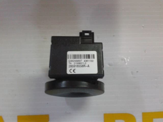 OEK ANAHTAR KOD ÇÖZÜCÜ CLIO SYMBOL L52 285916556R - 8200214173 OEM: 285916556R - 8200214173 - OEK 285916556R kodlu oto yedek parça