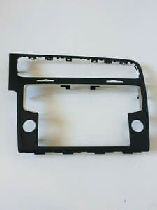 OEK TEYP ÇERÇEVESİ GOLF 7 13-17 OEM: 5G1819743 - OEK 5G1819743 kodlu oto yedek parça