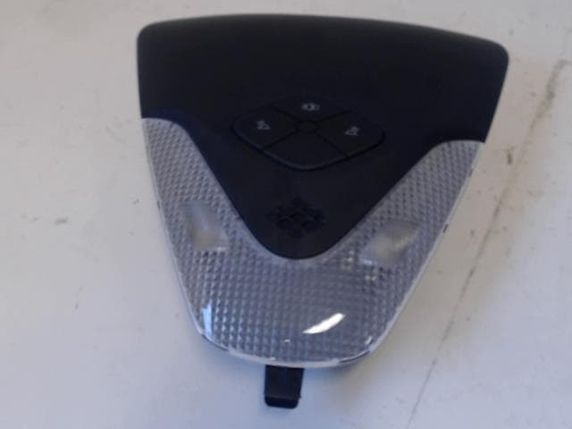 OEK TAVAN LAMBASI TOYOTA C-HR HİBRİD 700003252-81260F4080-MLV16562249 OEM: 700003252-81260F4080-MLV16562249 - OEK 700003252 kodlu oto yedek parça