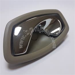 OEK KAPI İÇ TUTMA KOLU BAKAKİTİ SAĞ ÖN TRAFIC III 809601792R OEM: 809601792R - OEK 809601792R kodlu oto yedek parça