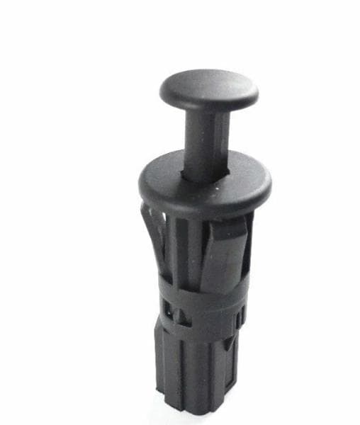 OEK BAGAJ ISIK BUTONU BBO-CLIO II-MEGANE-SAFRANE-LOGAN-THALIA-TWINGO OEM: 7700429418-6001547256 - OEK EGT-7700429418 kodlu oto yedek parça