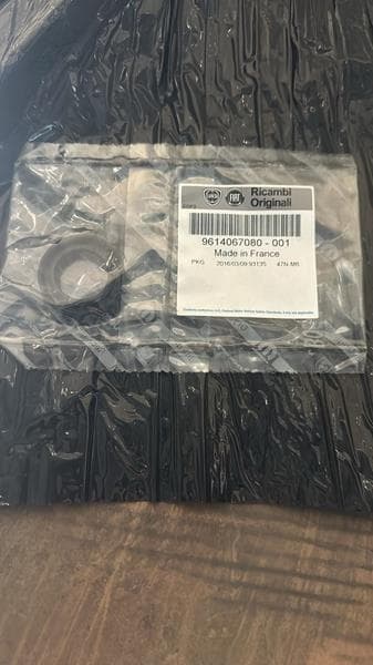 OPAR ŞANZUMAN ÖN KAPAK PRİZDİREK KEÇESİ P205-P206-P207-P208-P301-P306-P307-P308-P405-P406-EXPERT-PARTNER- BERLINGO-JUMPY-XSARA-C2-C3-C4-C5-DS3-DS4-SUCUDO BE3-BE4 SANZIMAN 23x36x7 2109.40-96077209-9614067080 OEM: 2109.40-96077209-9614067080 - OP 9614067080 kodlu oto yedek parça