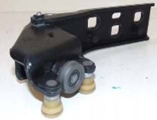 WPI SÜRGÜLÜ MENTEŞE KOMPLE ORTA SAĞ VİVARO-TRAFFİC-PRİMASTAR III 77767086R-777645238R OEM: 77767086R-777645238R - WPI RM38985 kodlu oto yedek parça