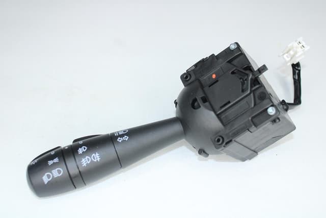 MOTORTEC x FAR SİNYAL KOLU CLIO IV LOGAN II-SANDERO II 12- CAPTUR-TRAFIC III ÇİFT SİSLİ OEM: 8201167981-255405005R - MOTORTEC RNT0690 kodlu oto yedek parça