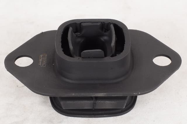 GB ŞANZIMAN TAKOZU SOL ÜST TRAFIC III 15 MEGANE IV 15 KANGOO III 21 CLIO V 20 AUSTRAL 22 CAPTUR II 20 X-TRAIL III 14 QASHQAI III J12 21 QASHQAI II J11 13 JUKE 10 1.2TCe 1.3TCe 1.5dCi 1.6 E-TECH 1.6 OEM: 112204BB0A - GB 4827 kodlu oto yedek parça