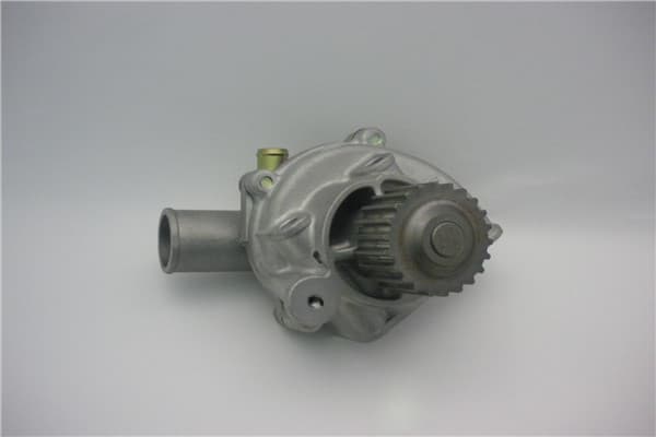 GMB DEVİRDAİM SU POMPASI KIA BESTA SPORTAGE / MAZDA 626 E2200 / SUZUKİ VITARA KOMPLE ALT KAPAĞI ÜSTÜNDE OEM: OK04R15010-OK71015010 - GMB GWK-02AH kodlu oto yedek parça