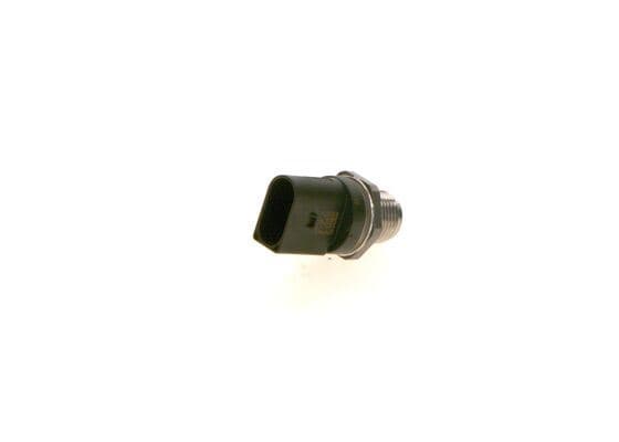 BOSCH YAKIT BASINC SENSORU BMW F40 F44 F46 G20 G30 G32 G11 G12 F48 F39 G01 G02 G05 G06 G07 OEM: 13538589933 - BOSCH 0281007872 kodlu oto yedek parça