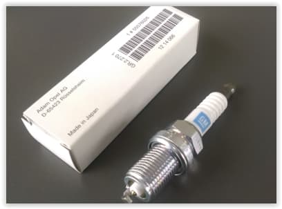 GM ATESLEME BUJISI IRIDYUM CORSA D CORSA E ASTRA J INSIGNIA A MOKKA MERIVA B ZAFIRA B A12XEL A14NET A14 XER B14XEL-205-306-405-EXPERT-AZ-BX-ZX-JUMPY OEM: 55576026-1214066-95528733 - GM 95528733 kodlu oto yedek parça