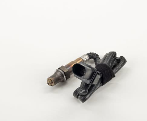 BOSCH SENSÖR AUDI A3 A4 TT GOLF PASSAT SUPERB 06E906265C OEM: 06E906265C - BOSCH 0258017025 kodlu oto yedek parça