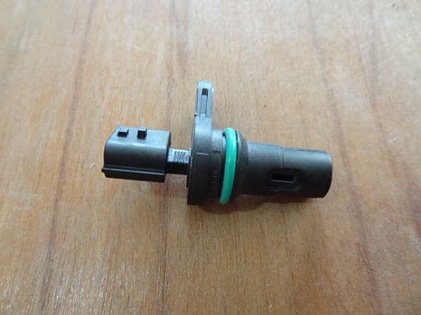 OEK EKSANTRİK MİL KAPTÖRÜ MGN III-FLUENCE-QASHQAI-NV200-NOTE-JUKE-MICRA OEM: 23731ED02A - OEK 23731ED02A kodlu oto yedek parça