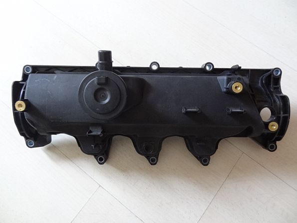 AFT KÜLBÜTÖR KAPAĞI MEGANE IV 15 MEGANE III 09 CLIO IV 12 KANGOO 08 SANDERO II 12 DUSTER 10 DOKKER 12 QASHQAI II 13 JUKE 10 MERCEDES W176 W246 C117 X117 X156 W415 1.5dCi E5 8200629199-A6070100300-1326400Q0J OEM: 8200629199-A6070100300-1326400Q0J - AFT 8200629199 kodlu oto yedek parça görseli