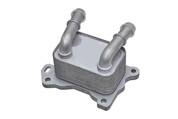 AUTODAK YAĞ SOĞUTUCUSU CLIO IV-CAPTUR-MEGANE III-DOKKER-DUSTER-LOGAN II-KADJAR 1.2TCE 213052032R 2130000Q0G-213052032R-A2810700079 OEM: 2130000Q0G-213052032R-A2810700079 - AUTODAK DAK3024 kodlu oto yedek parça görseli