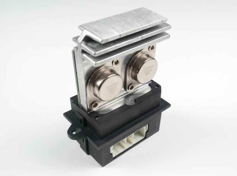 AUTODAK HIZ AYAR ÜNİTESİ KLİMA ROLESİ R19-MASTER II 2.8 7701033535 OEM: 7701033535 - AUTODAK DAK3422 kodlu oto yedek parça görseli