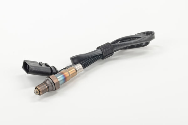 BOSCH OKSİJEN SENSÖRÜ BORA-GOLF IV 1.8-FABIA-OCTAVIA 0258006257 0258006305--0258006029 OEM: 06A906262R-06A906262AJ - BOSCH 0258010032 kodlu oto yedek parça görseli