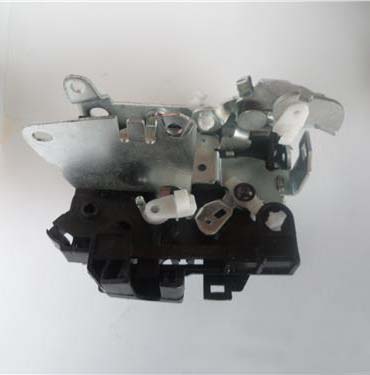 EGEKARAYEL ÖN KAPI KİLİDİ MANUEL SOL CLIO 01-10 7700434712 OEM: 7700434712 - EGEKARAYEL 142 kodlu oto yedek parça görseli