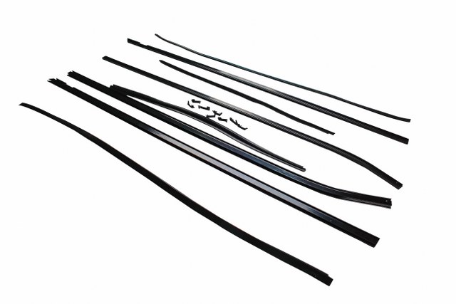 EMIN CAM KENAR ÇITASI TAKIM FİTİLLİ M131 DKŞ - EMIN EMN150 kodlu oto yedek parça görseli