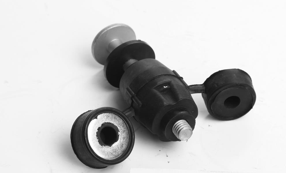 GB VİRAJ DEMİR UÇ LASTİĞİ ÇİVİLİ SANDERO 08 LOGAN 04 TÜM MOTOR TİPLERİ 6001547138-8200277960 OEM: 6001547138-8200277960 - GB 10123 kodlu oto yedek parça görseli