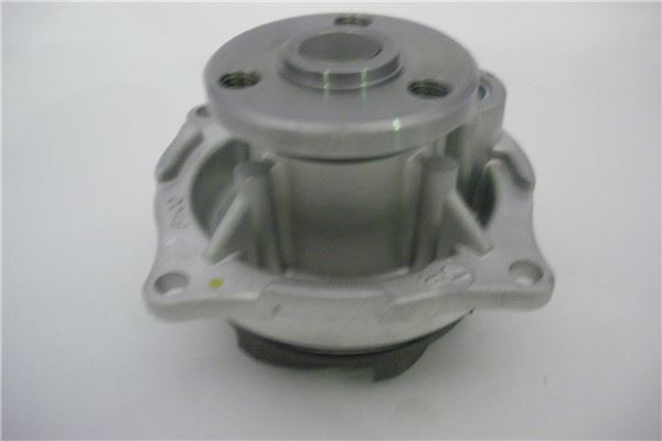 GMB DEVİRDAİM SU POMPASI FORD MONDEO II-III 95-01 2.0L 16V ZETEC FOCUS I 98-04 2.0L ZETEC 2.0L BFP-D OEM: 1053879-19BBX8591FA-1058743 - GMB GWF-100A kodlu oto yedek parça görseli