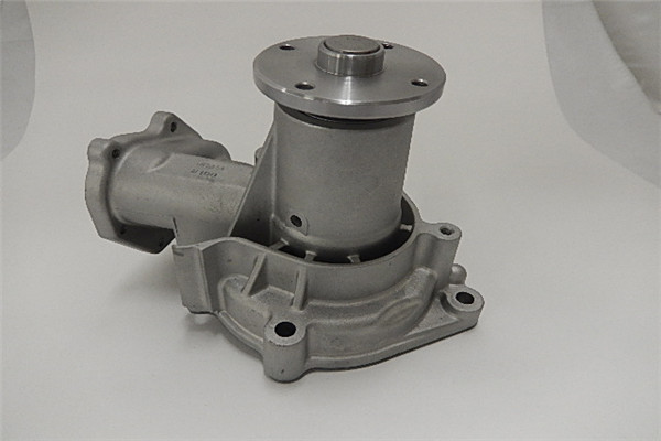 GMB DEVİRDAİM SU POMPASI MITSUBISHI L200 2.5L 4D56T DI-D CR KA4T KB4T 07- OEM: 1300A045 - GMB GWM-100A kodlu oto yedek parça görseli