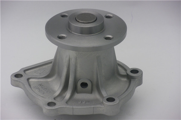 GMB DEVİRDAİM SU POMPASI TOYOTA COROLLA 1.3L 2E EE90 KARBÜRATÖRLÜ 88-93 OEM: 1611019055-1611019065-1611019105 - GMB GWT-68A kodlu oto yedek parça görseli
