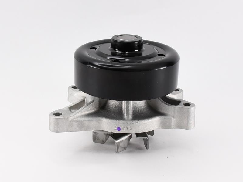 GMB DEVİRDAİM SU POMPASI TOYOTA AVENSIS 1.6L 3ZZFE ZZT250 03-08 / COROLLA 1.4L 4ZZ-FE ZZE120 VVTİ 02-06 / 1.6L 3ZZ-FE ZZE121 VVTİ 02-06 / VERSO 1.6L 3ZZ-FE ZNR10 04- GWT-133A İLE AYNI OEM: 1610009080-1610009170-1610009310 - GMB GWT-98A kodlu oto yedek parça görseli