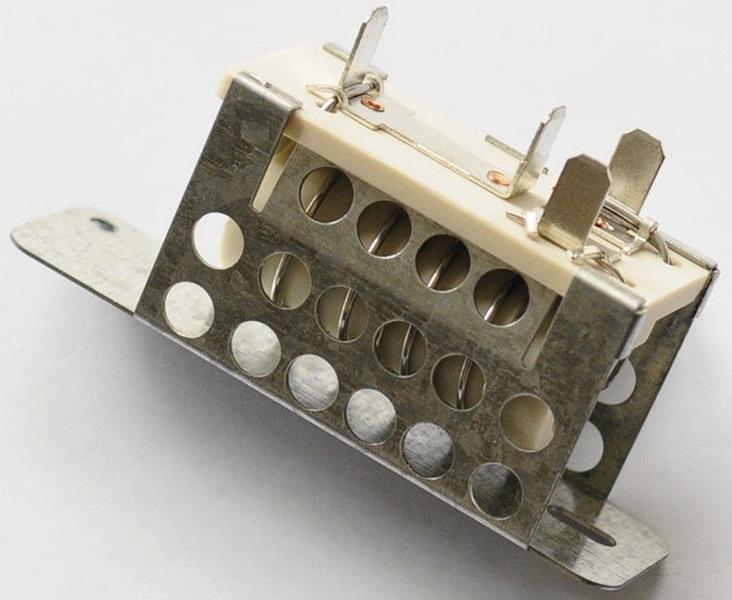 HELLUX KALORİFER REZİSTANSI TRANSİT T15 95VB18591AB OEM: 95VB18591AB - HELLUX HLR.100047 kodlu oto yedek parça görseli