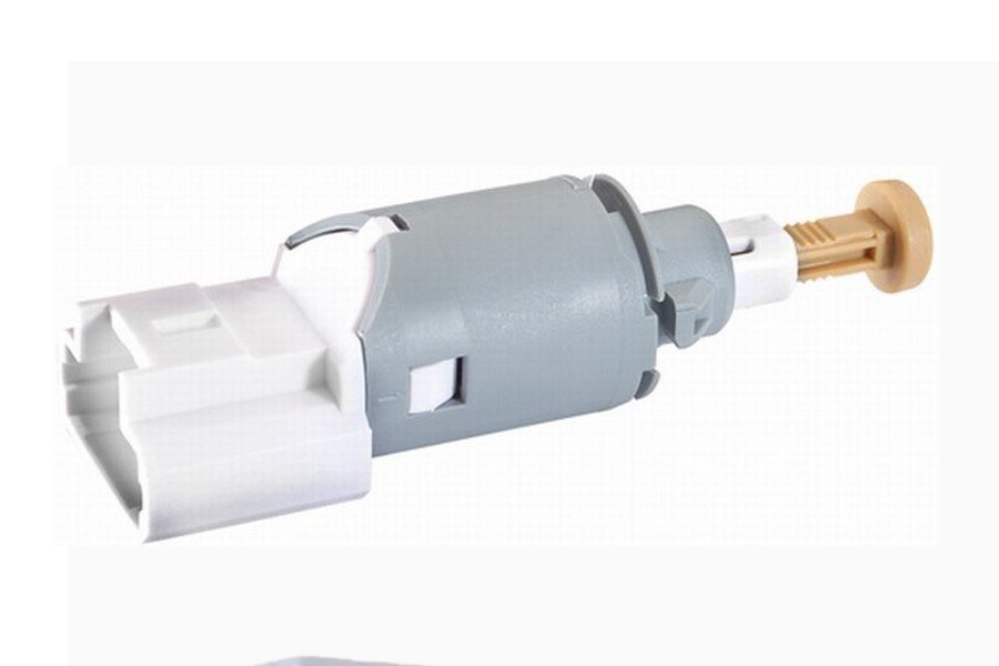 HELLUX FREN MÜŞÜRÜ RENAULT MEGANE II 02 CLIO III 05 KANGOO II 08 MODUS 04 SC NIC II 04 08 4 FİŞ BEYAZ 8200168238-A4155450009-4419587 OEM: 8200168238-A4155450009-4419587 - HELLUX PRM.300060 kodlu oto yedek parça görseli