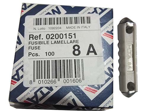 MTA 0200151 TAŞ SİGORTA 8 AMPER BEYAZ OEM: 0200151/2501 - MTA 2501 kodlu oto yedek parça görseli