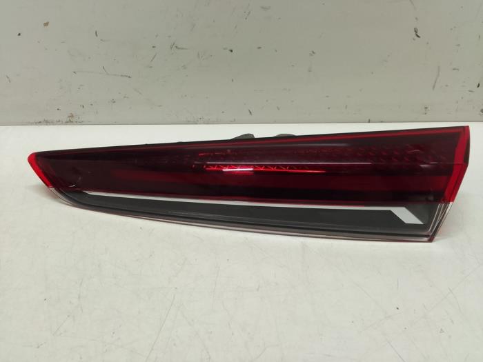 MY SAĞ ARKA IÇ STOP LAMBASI RENAULT CAPTUR II 20 265501234R OEM: 265501234R - MY 265501234R kodlu oto yedek parça görseli