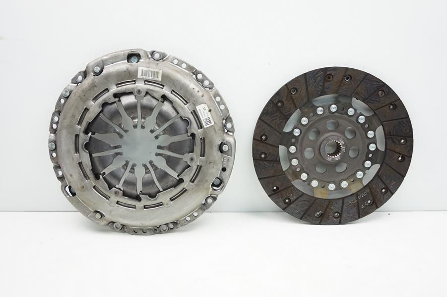 MY DEBRİYAJ SETİ BASKI DİSK KNG-CLIO III-MGN-FLUENCE-LGN III-MODUS-DUSTER-SCENIC -QASHQAI 1.5DCİK9K OEM: 302057505R-7701479062-C021000QAE - MY 302057505R kodlu oto yedek parça görseli